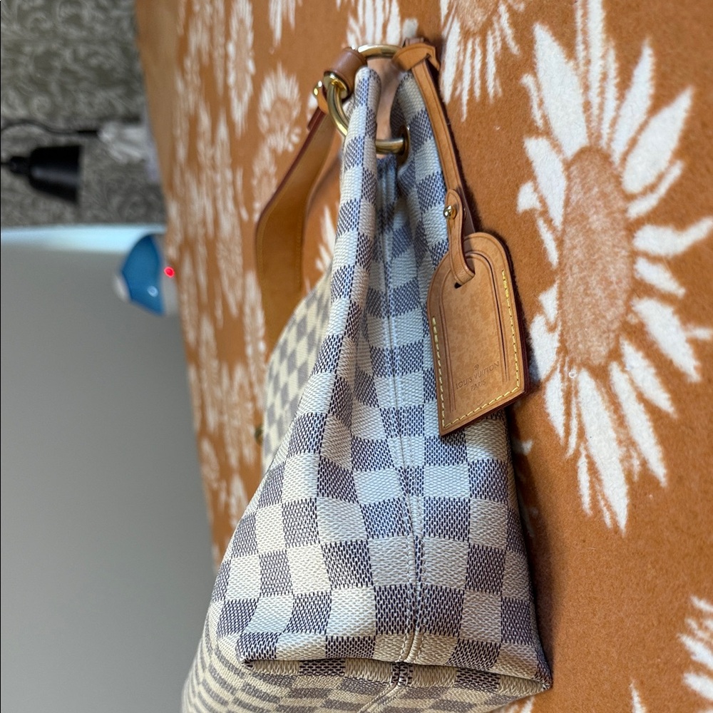 Louis Vuitton Damier Azur Checkerboard Shoulder Bag in White and Blue - Picture 5 of 11